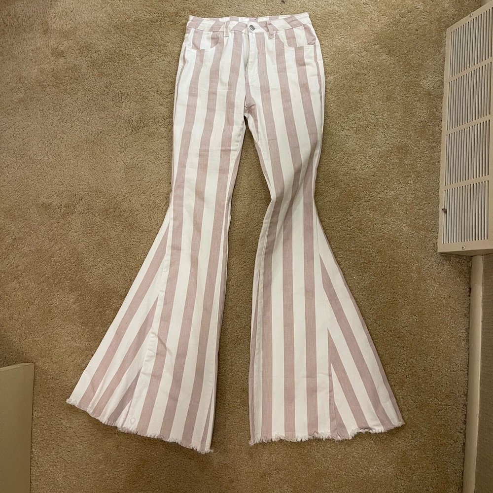 Big Flare Jeans, Wisteria Lane
